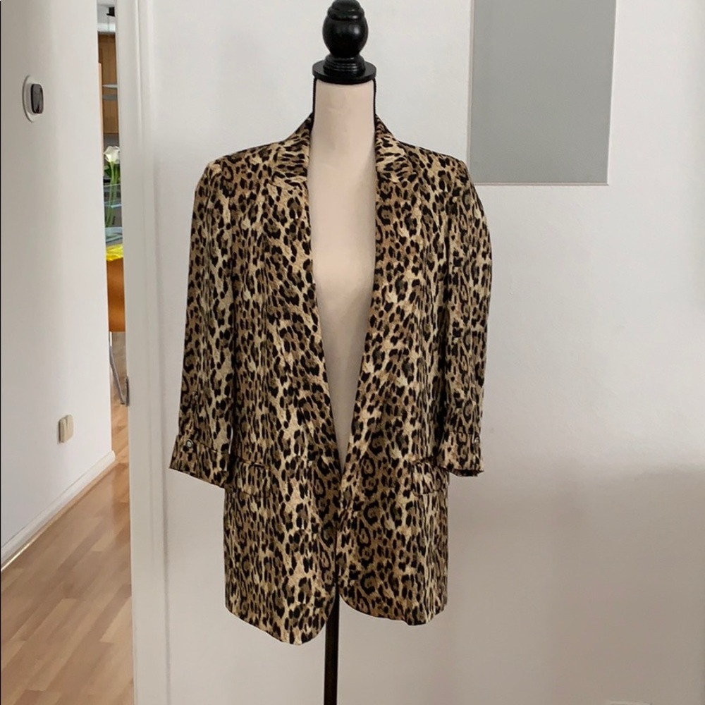 Zara Satin animal print blazer